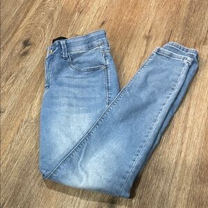 Stylish Light Blue Women's Skinny Jeans